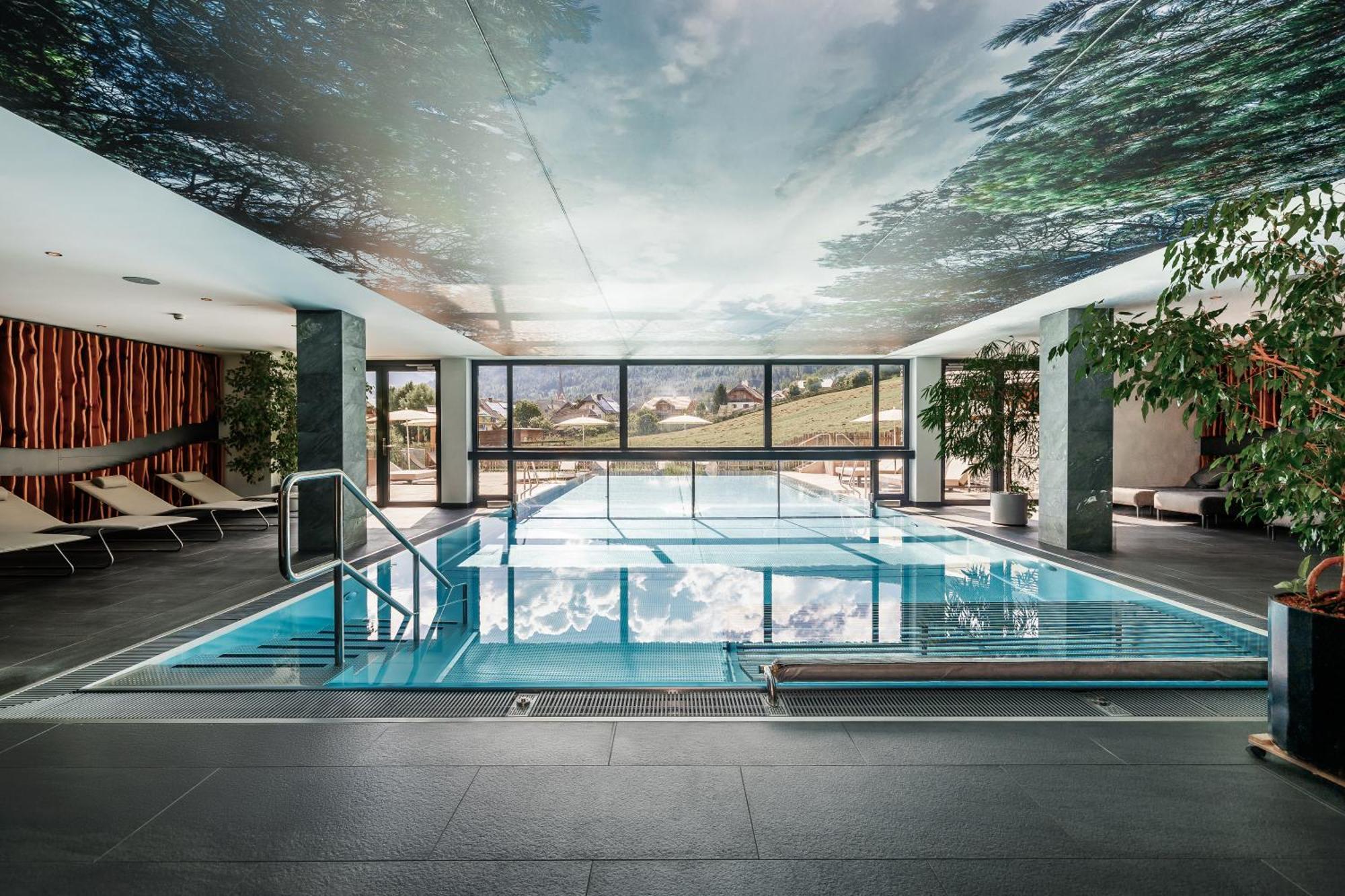 Almgut - Mountain Wellness Hotel Sankt Margarethen im Lungau Exterior photo